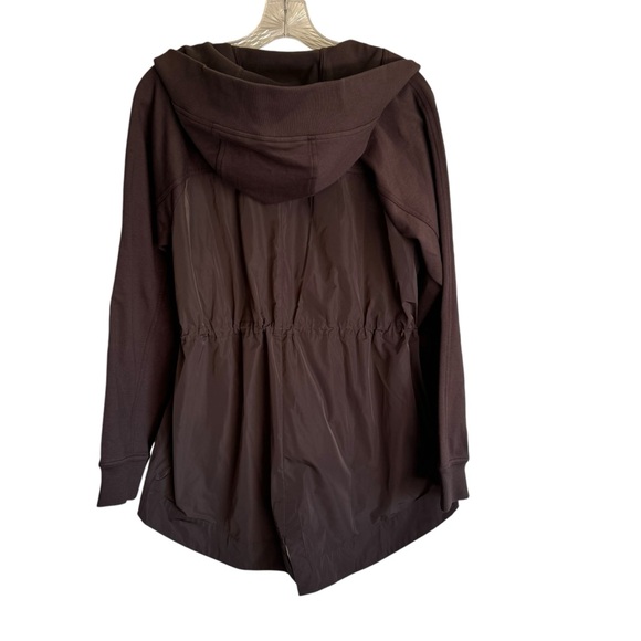 Athleta Triumph Hybrid Jacket in Shale #531094 Size XS - Picture 4 of 14